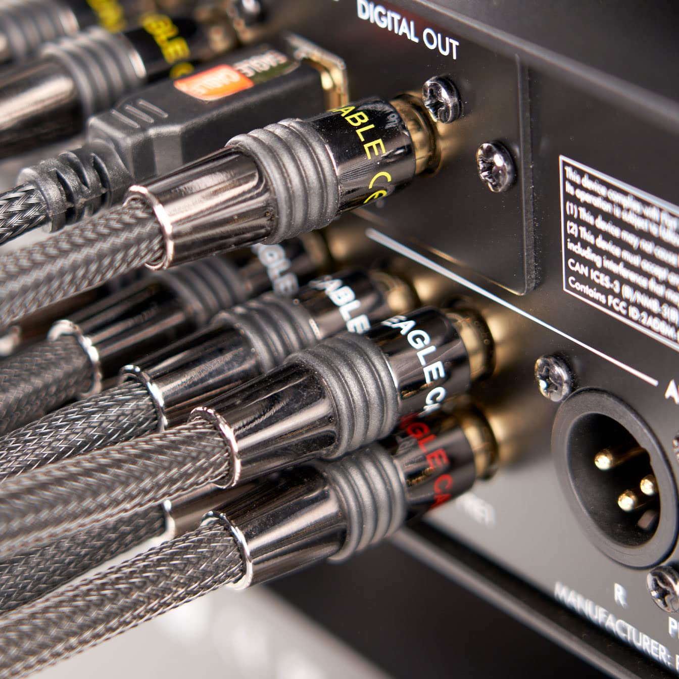 in-akustik-eagle-cable-deluxe-klinkenadapter-3-5mm-auf-2x-rca-0-8m-schwarz image 7