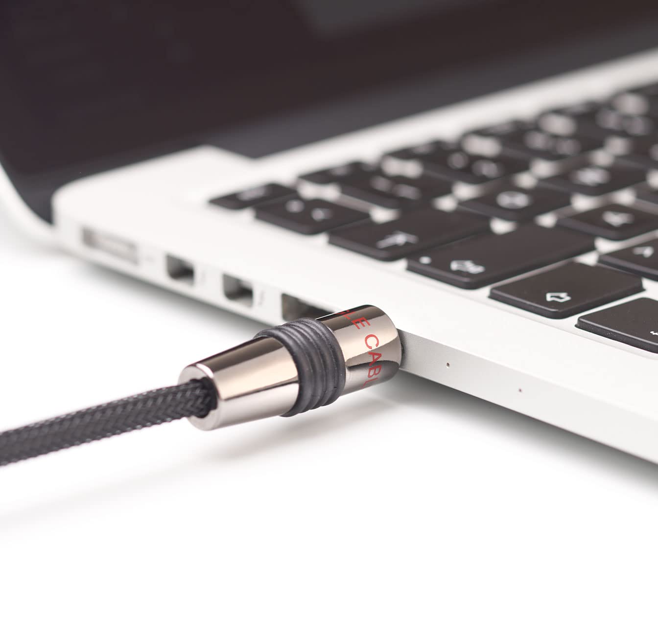 in-akustik-eagle-cable-deluxe-3-5mm-klinkenkabel-1-6m-schwarz image 3